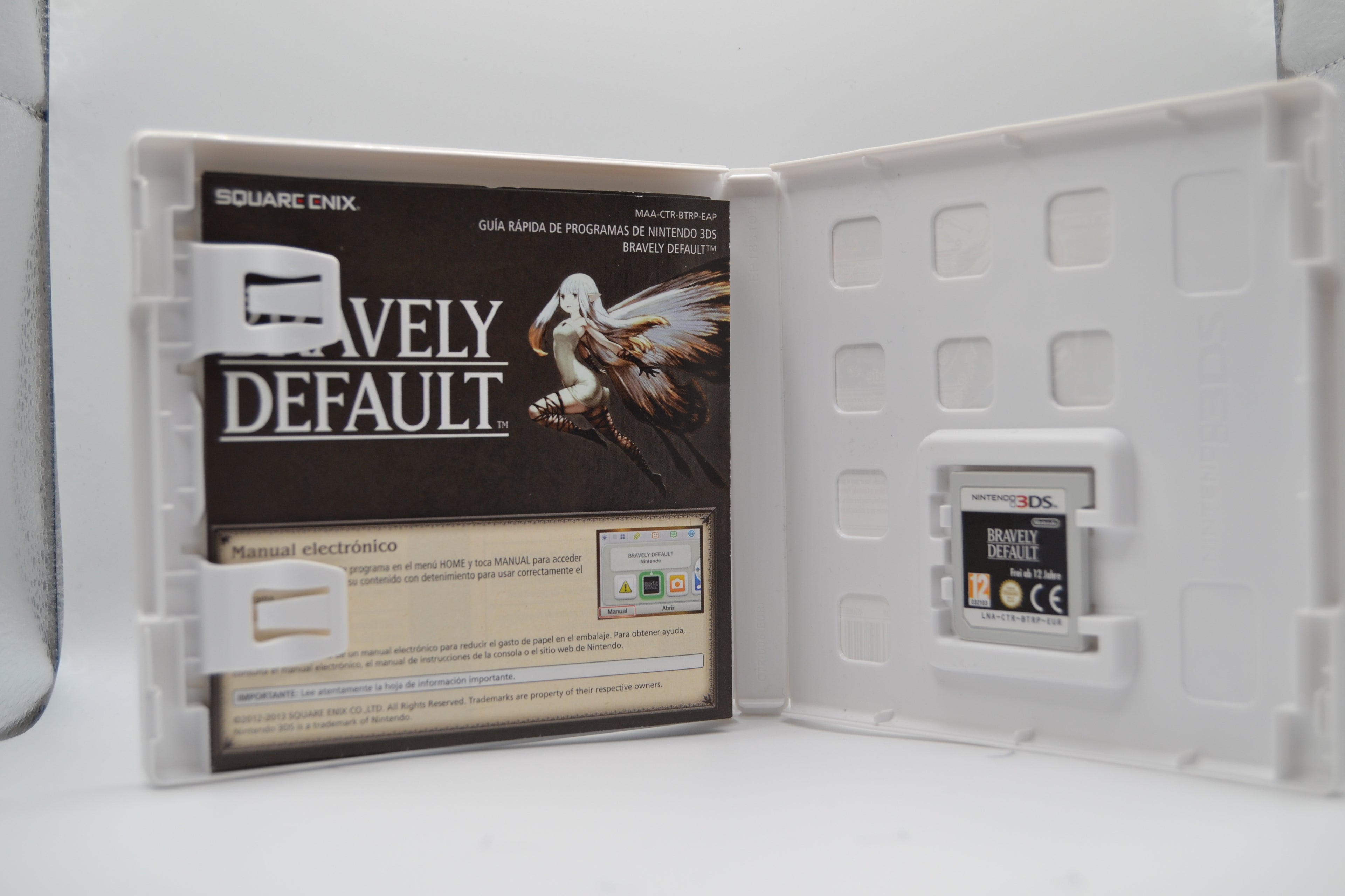 Bravely Default Nintendo 3DS completo PAL ESP - Estado coleccionista