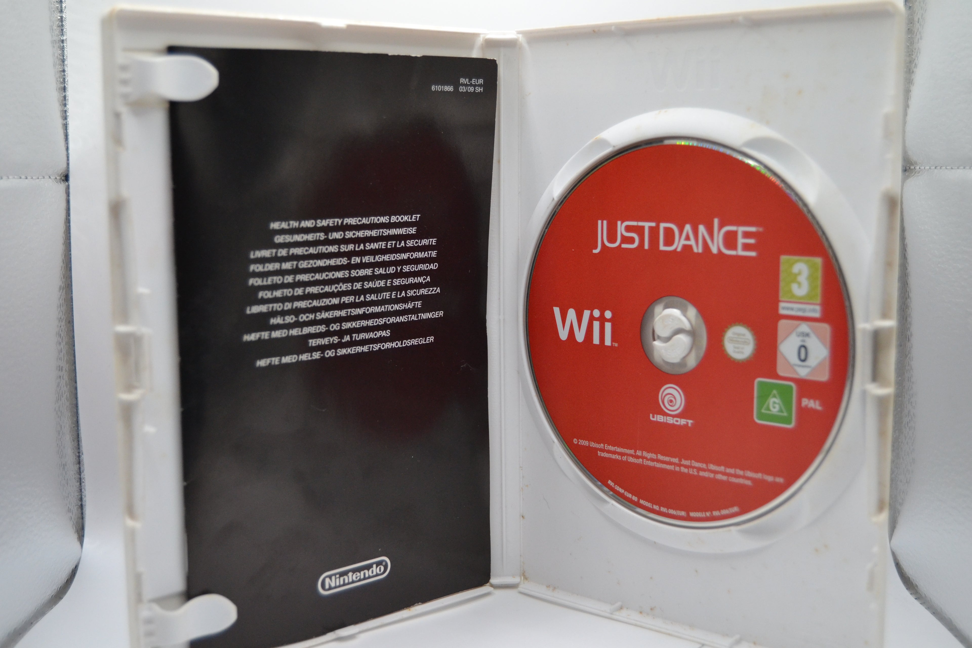 Just Dance - Siente el ritmo y baila [Wii] Completo - Estado Básico