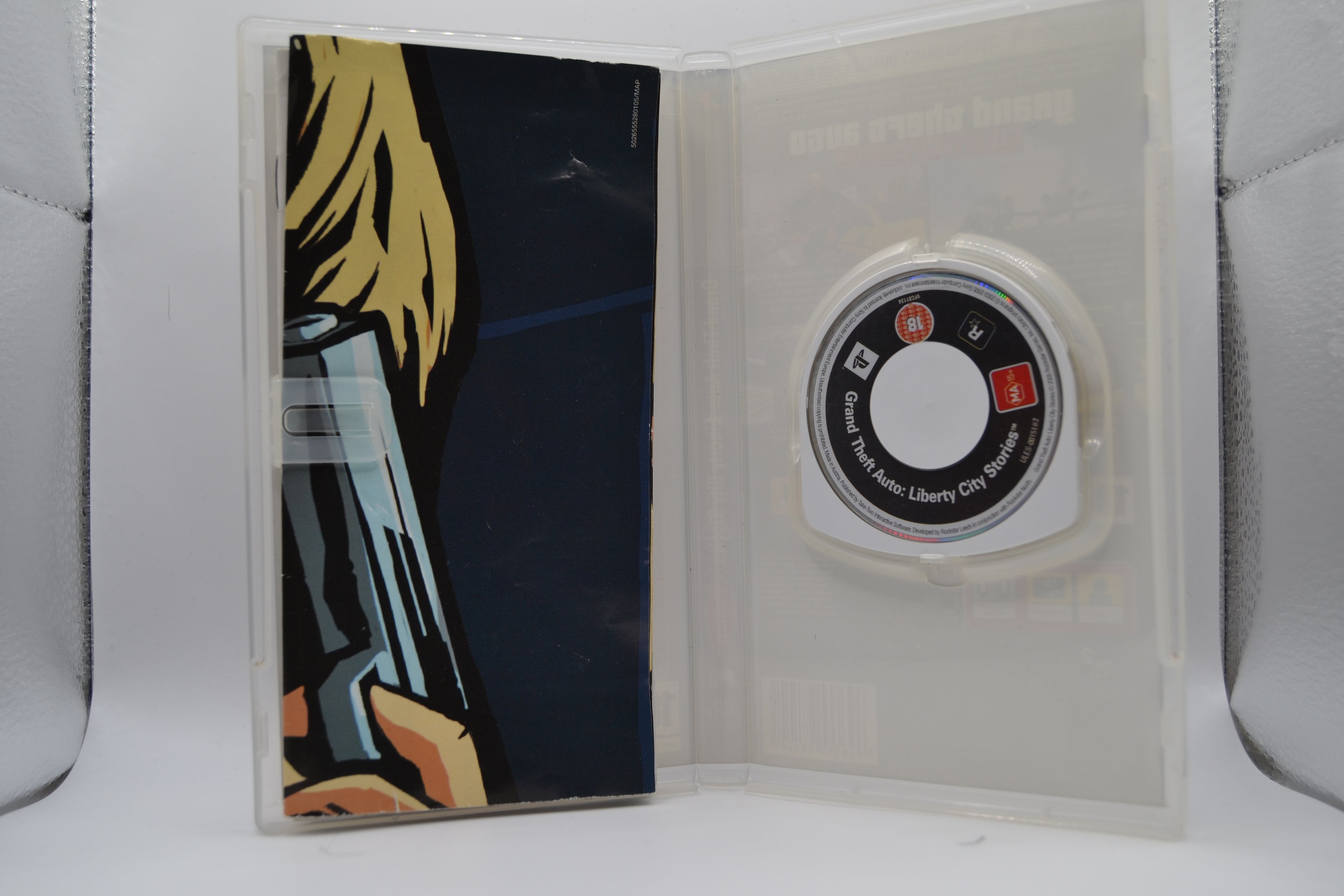 Grand Theft Auto Liberty City Stories Platinum PlayStation Portable completo PAL ESP - Estado cuidado