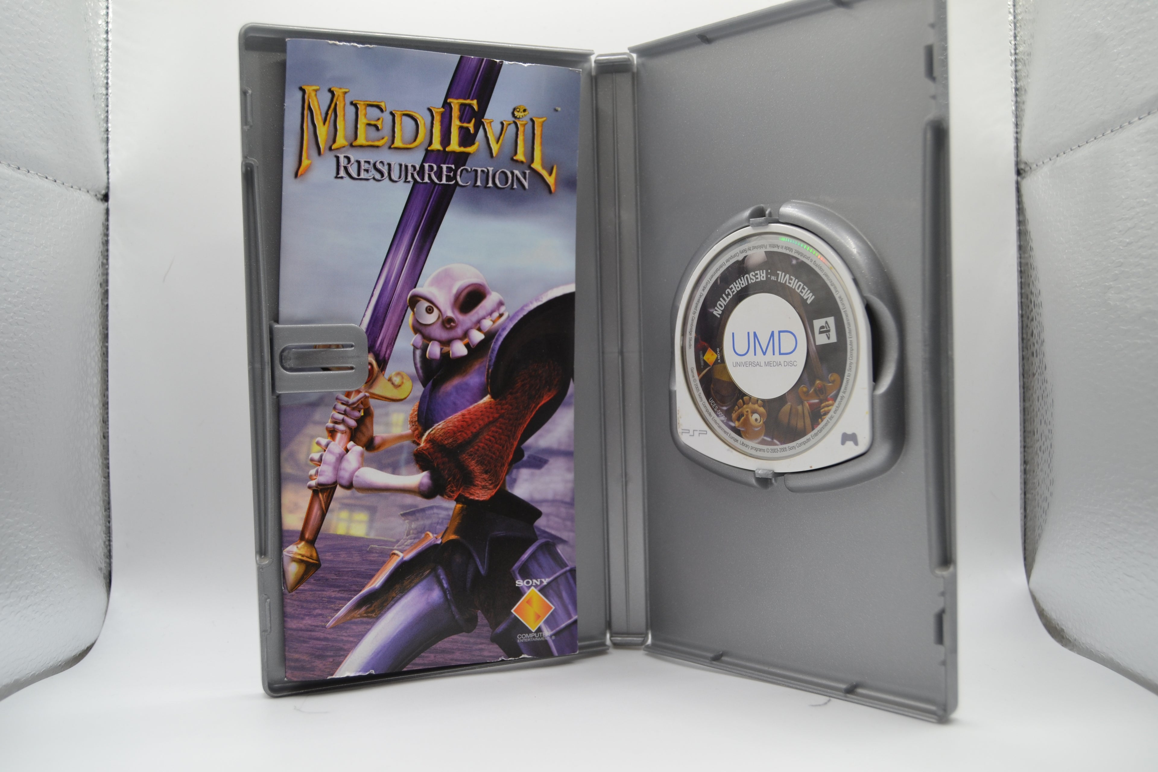 MediEvil Resurrection PlayStation Portable completo PAL IT - Estado cuidado