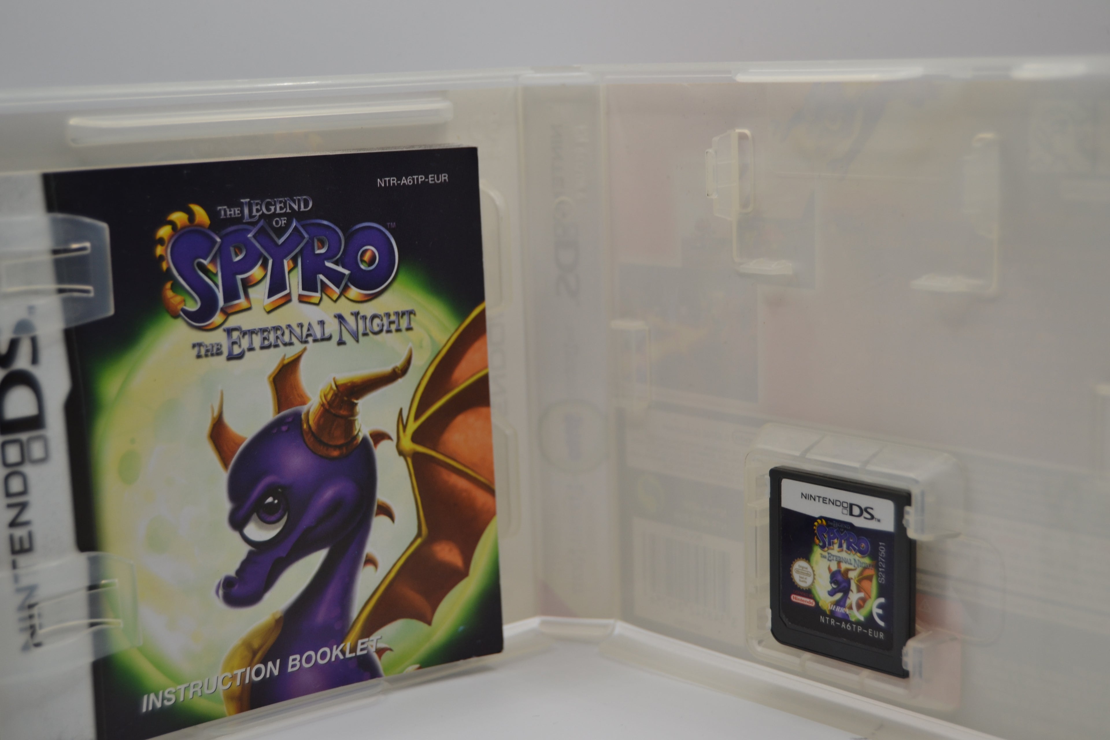 Spyro Shadow Legacy Nintendo DS completo PAL EUR - Estado básico
