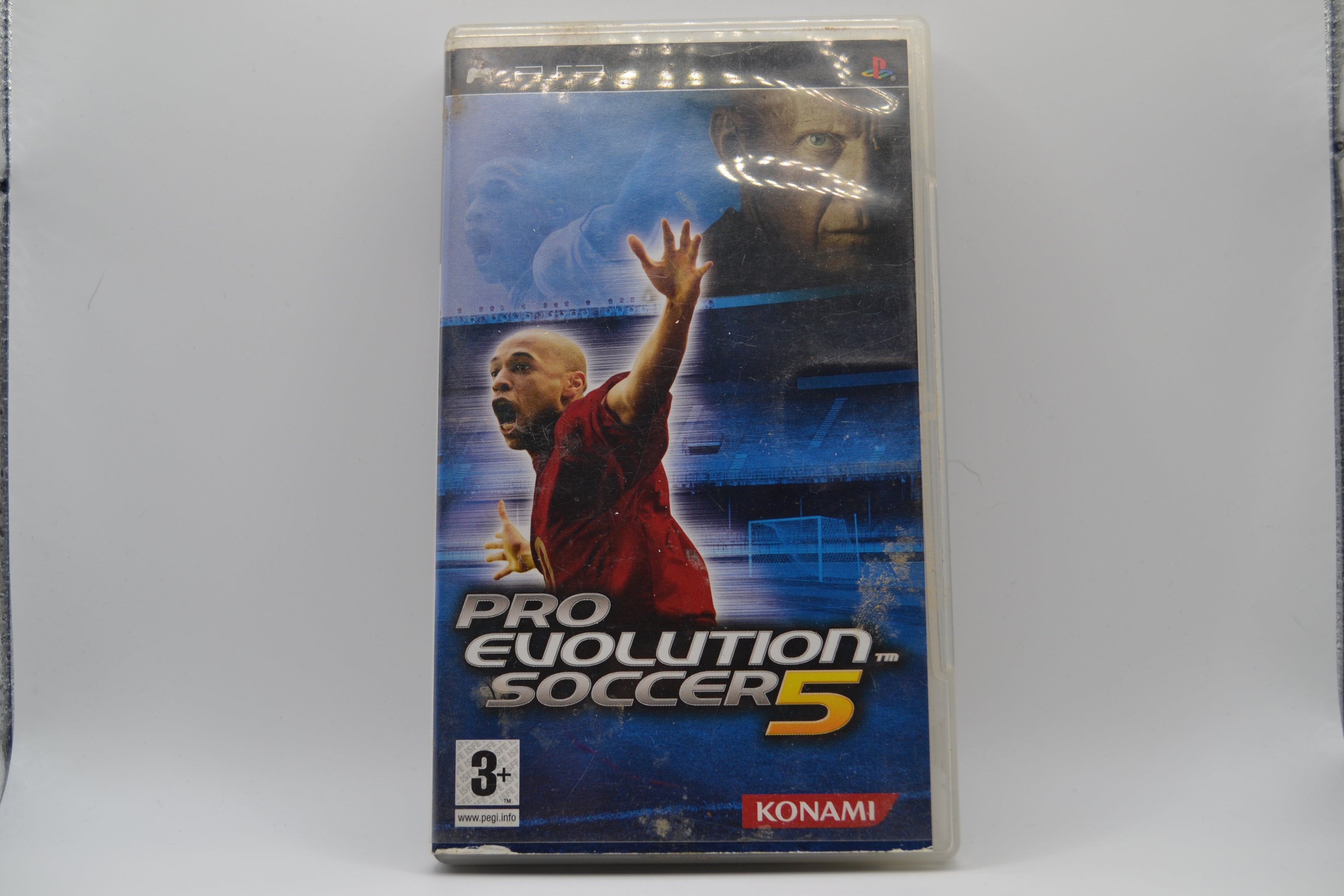 Pro Evolution Soccer 5 PlayStation Portable completo PAL ESP - Estado cuidado