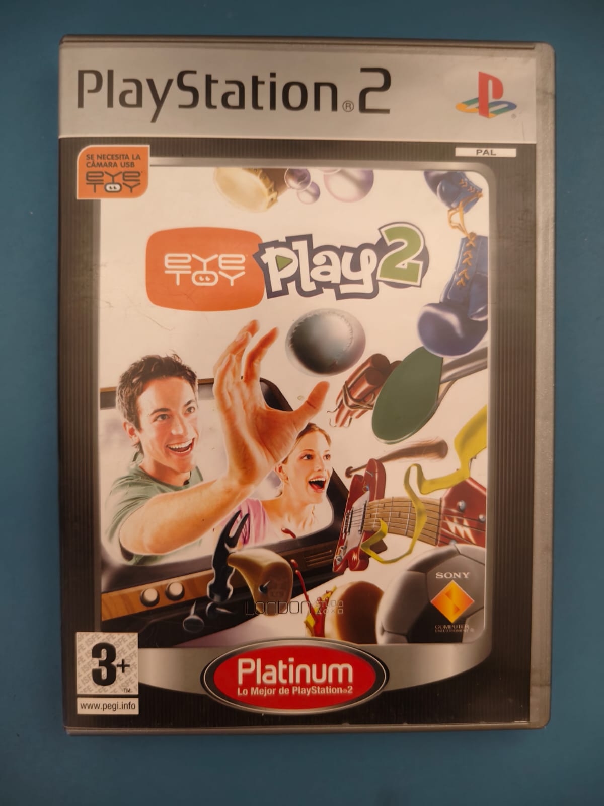 EyeToy Play 2 Platinum PlayStation 2 completo PAL ESP - Estado cuidado