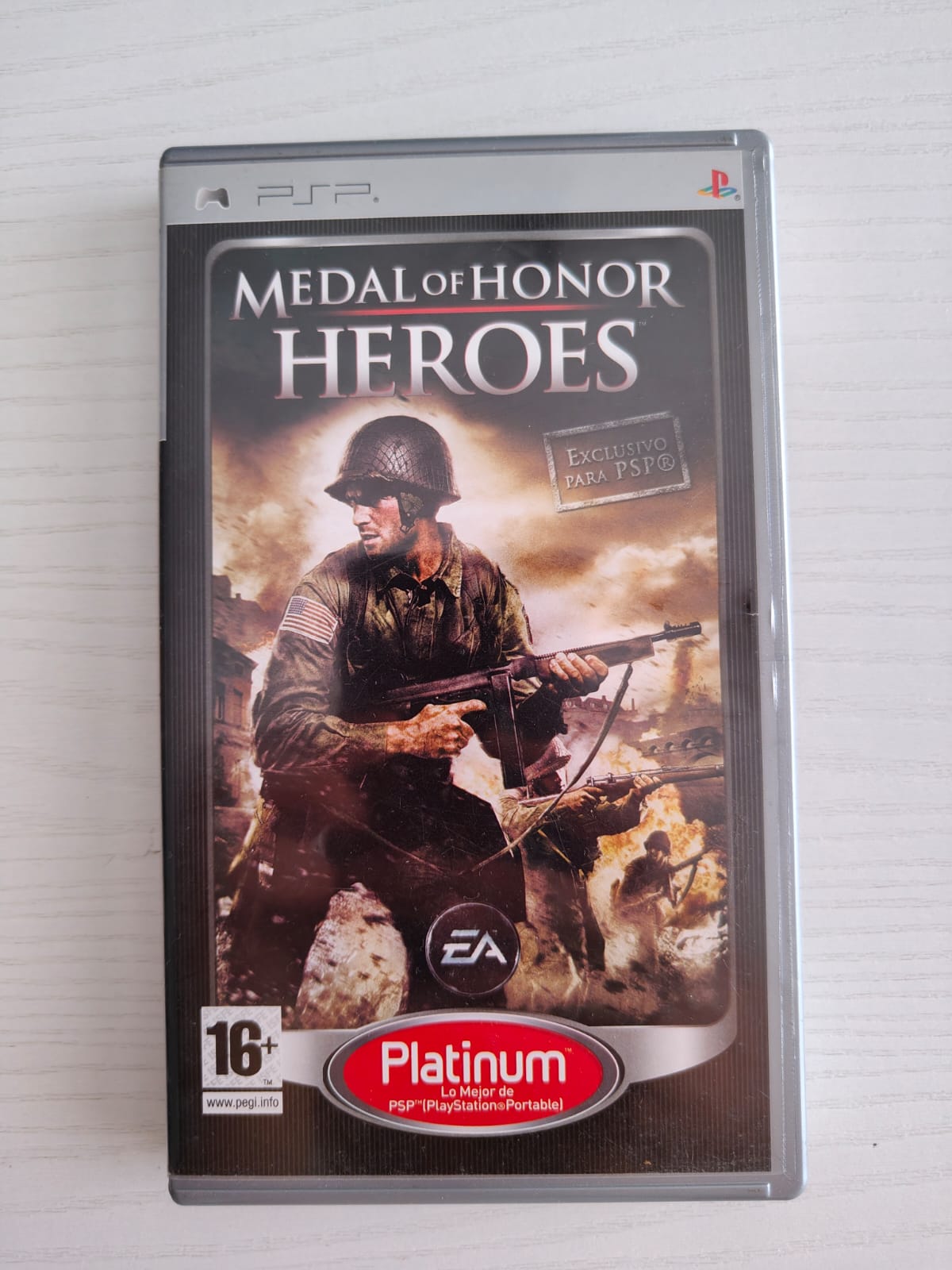 Medal of Honor: Heroes Platinum PlayStation Portable completo PAL ESP - Estado cuidado